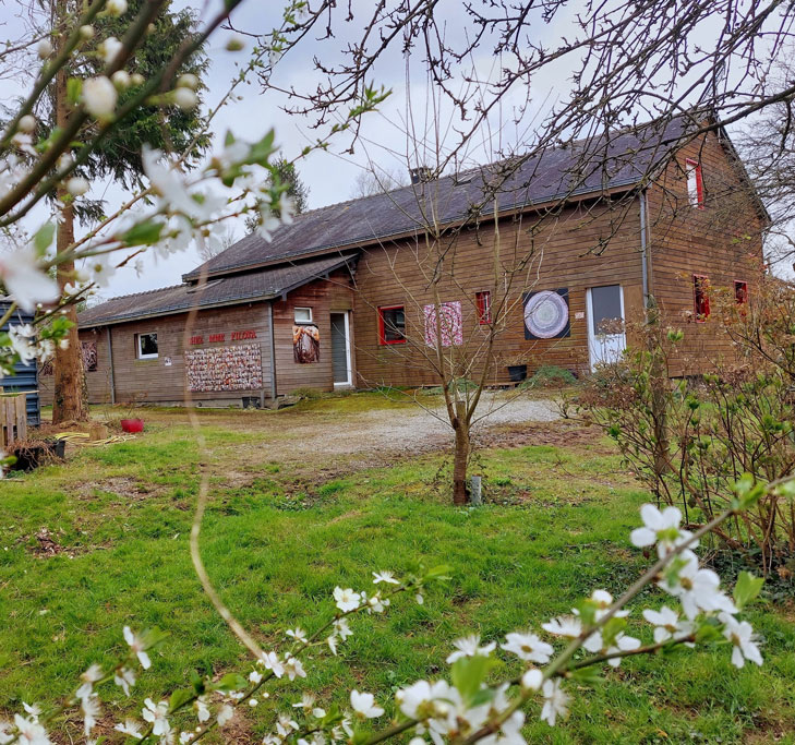 Sofie Vinet - fil rouge au sol