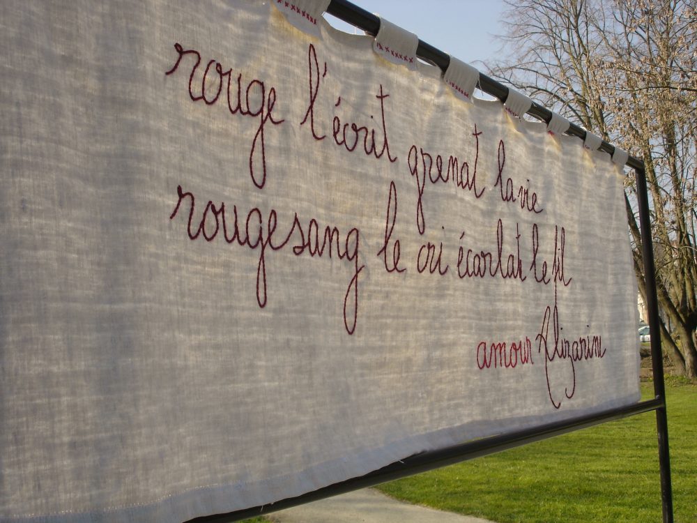 Sofie Vinet - Brodeuse écriveuse - Textes brodés - Amour Alizarine - Les Herbiers (85)
