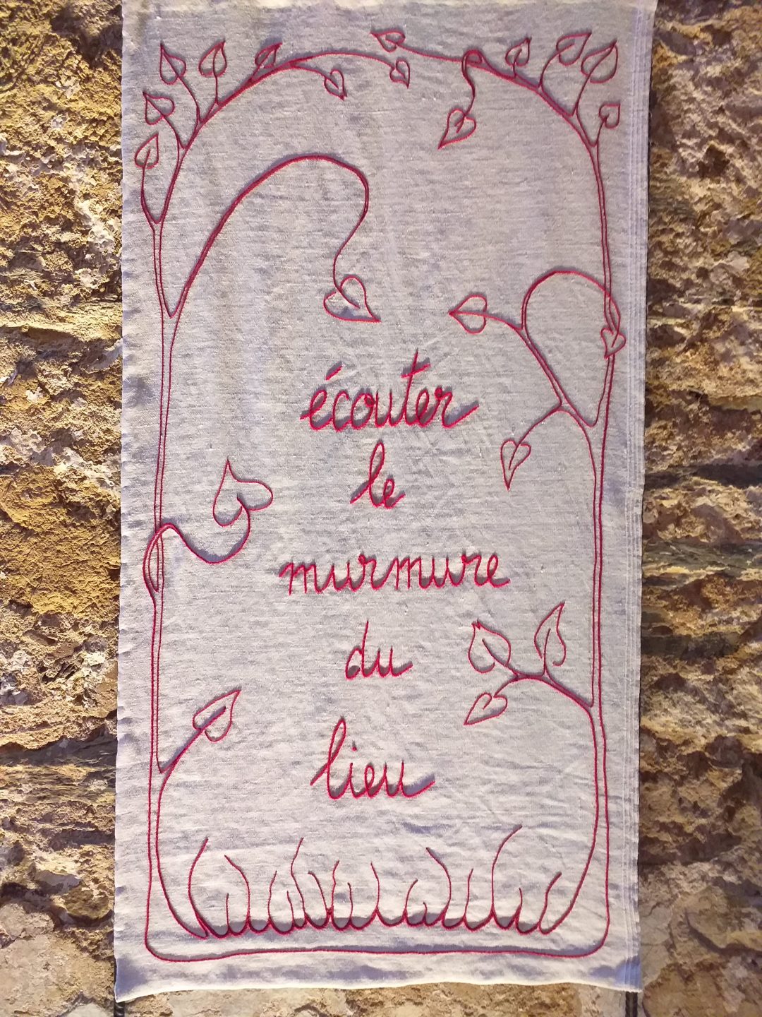 Sofie Vinet - Brodeuse écriveuse - Textes brodés - Le Murmure du Lieu - Nozay (44)