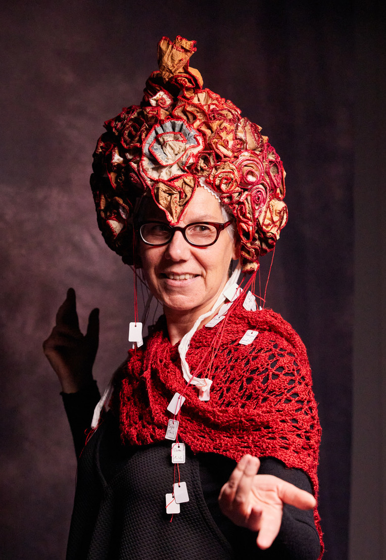 Sofie Vinet - Madame Filosa - La Perruque portée par Madame Filosa