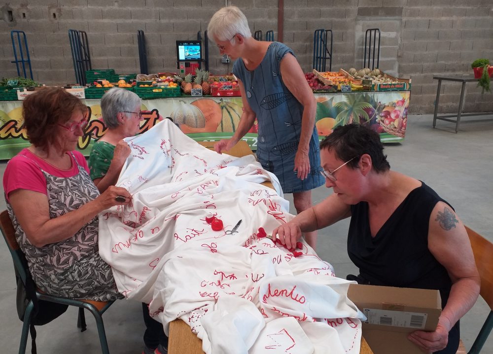 Sofie Vinet - Brodeuse écriveuse - La Nappe - brodeuses à Abbaretz (44)