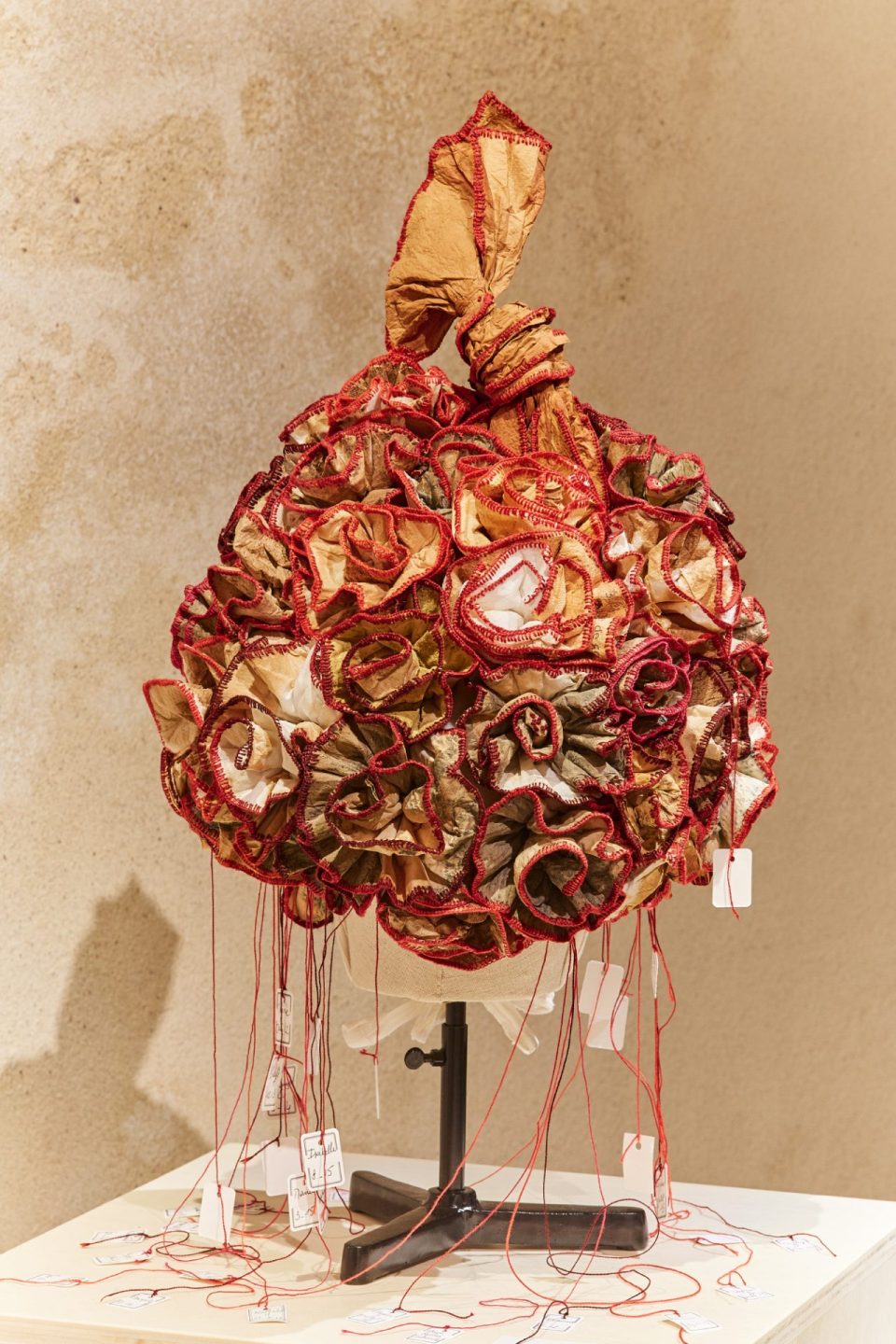 Sofie Vinet - Madame Filosa - La Perruque - dos