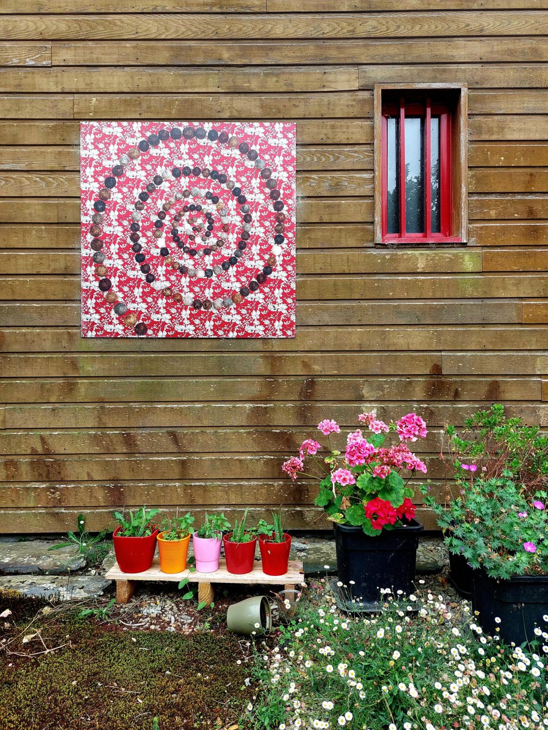 Sofie Vinet - Madame Filosa - Spirale aux Pelotes - extérieur atelier