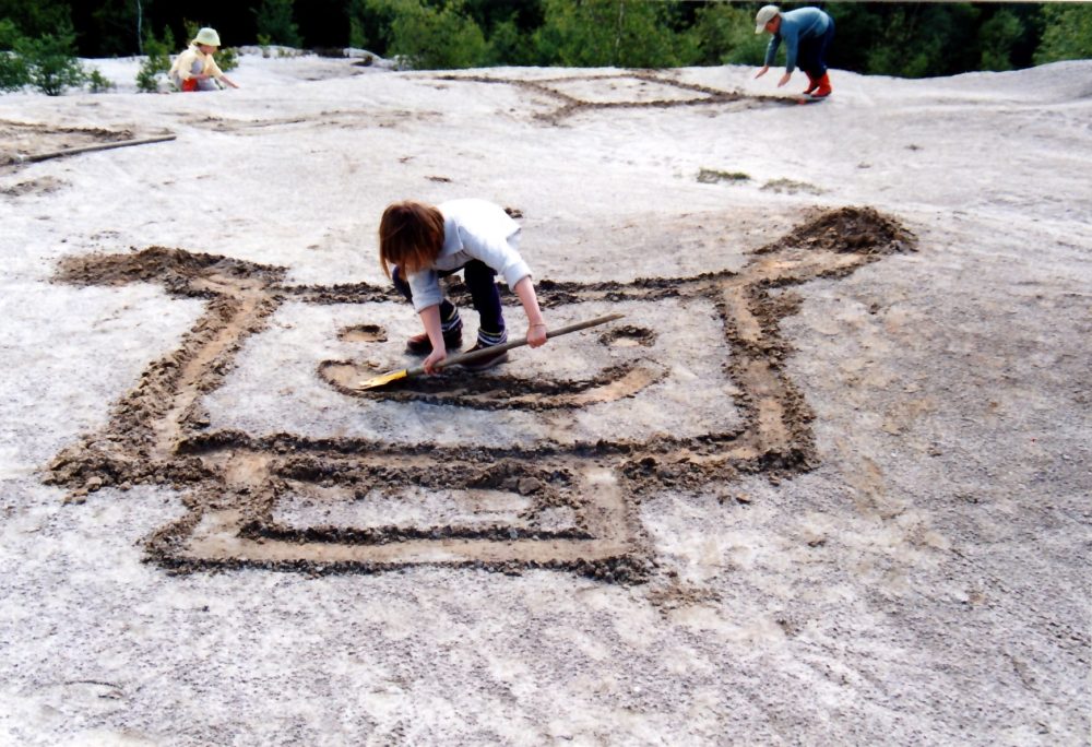 Sofie Vinet - Fille de la terre - Ateliers Land Art sur la Mine