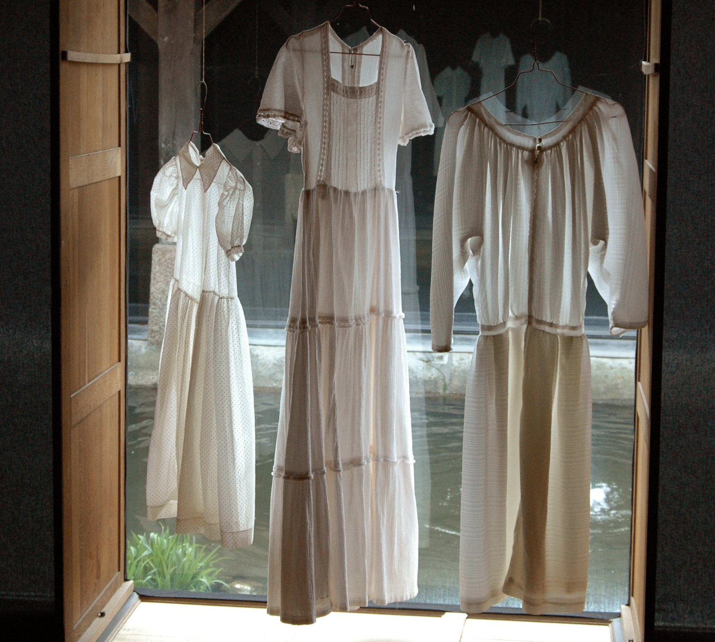 Sofie Vinet - Histoires de Femmes - L'Armoire aux Trois Robes