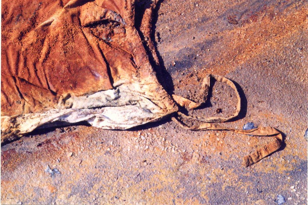 Sofie Vinet - Histoires de Femmes - La Jeune Fille et la Robe - Robe in situ à la mine d'Abbaretz (44)