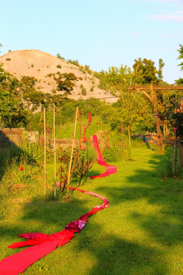 Sofie Vinet - Fille de la terre - La Pelote de Chiffons Rouges - le ruban à Nozay (44)