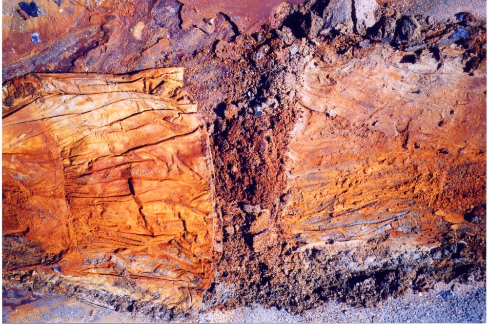 Sofie Vinet - Histoires de Femmes - La Jeune Fille et la Robe - Robe et son empreinte à Abbaretz (44)