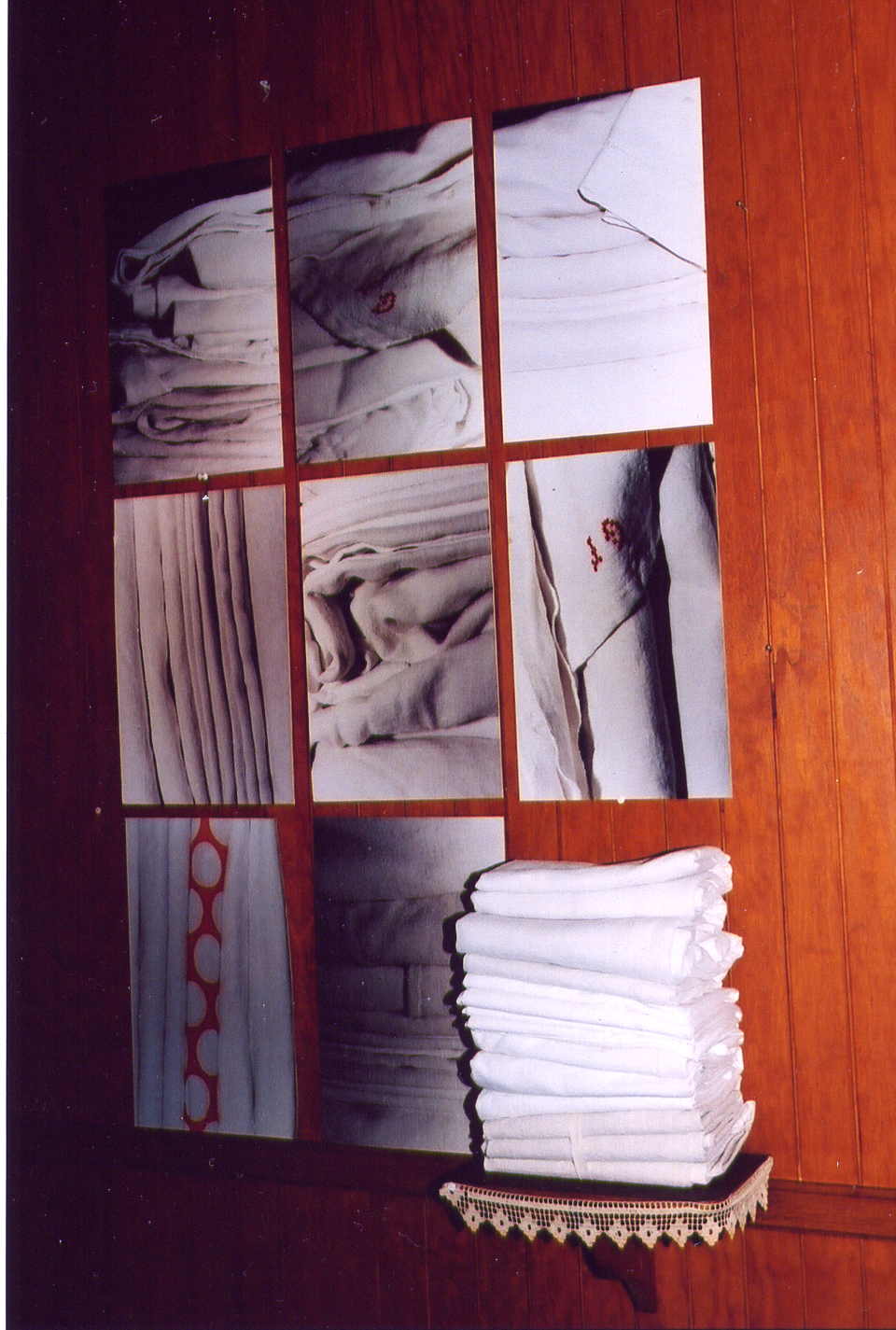 Sofie Vinet - Histoires de Femmes - L'Armoire du Village - Installation à Châteaubriant (44)