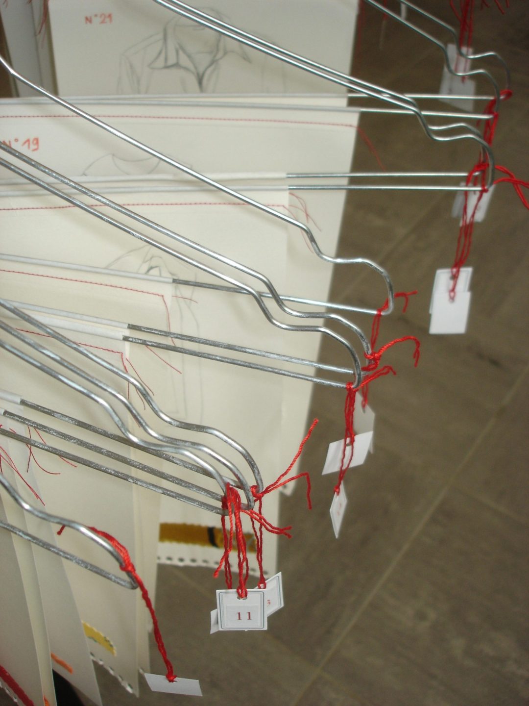 Sofie Vinet - Histoires de Femmes - Une Robe pour la Passerelle - L'inventaire - Mauléon (49)