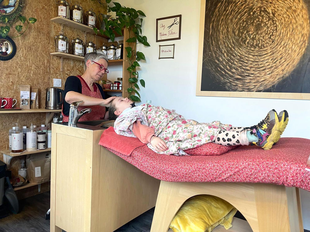 Madame Filosa artisane - coiffeuse - shampoing et massage enfant