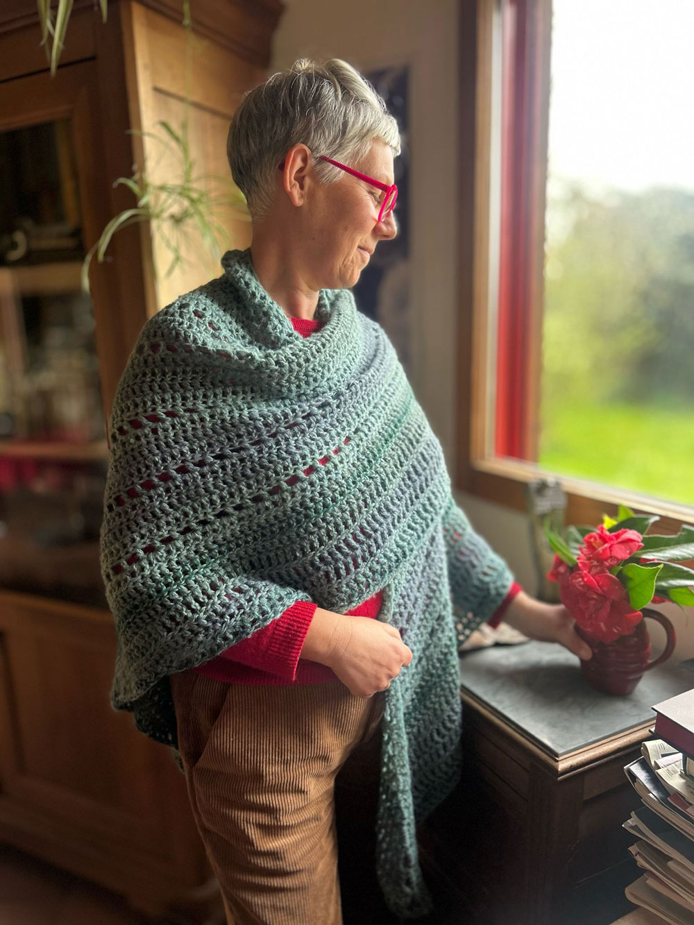 Madame Filosa artisane - créations - très grand châle enveloppant, mélange de BB mérinos et d'un fil de yack soie alpaga, très doux et chaud